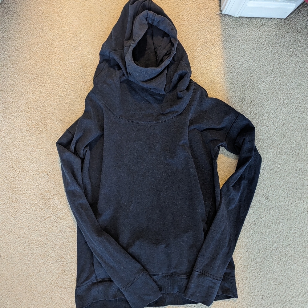 Lululemon blue sweater